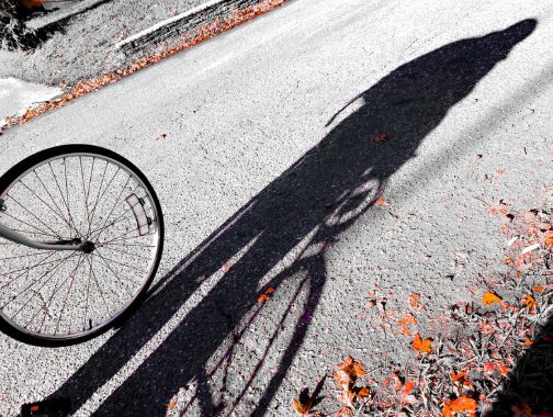 Fuga mortal: arrestan a conductor ebrio tras embestir a ciclista en Las Vegas