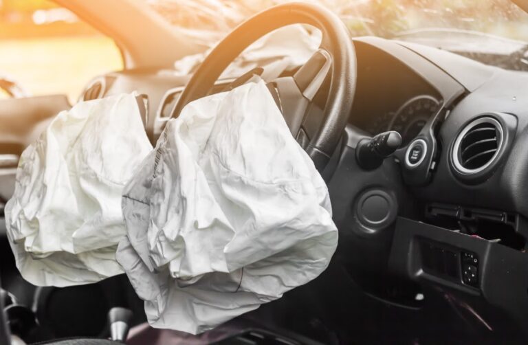 Volcadura fatal: 1 menor muere tras salir expulsado de una camioneta en la interestatal 15