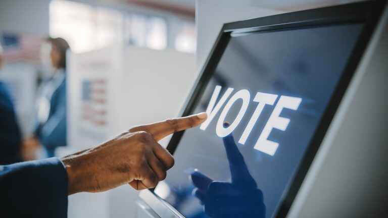 Inicia el voto anticipado en la Costa Central rumbo a las elecciones de noviembre