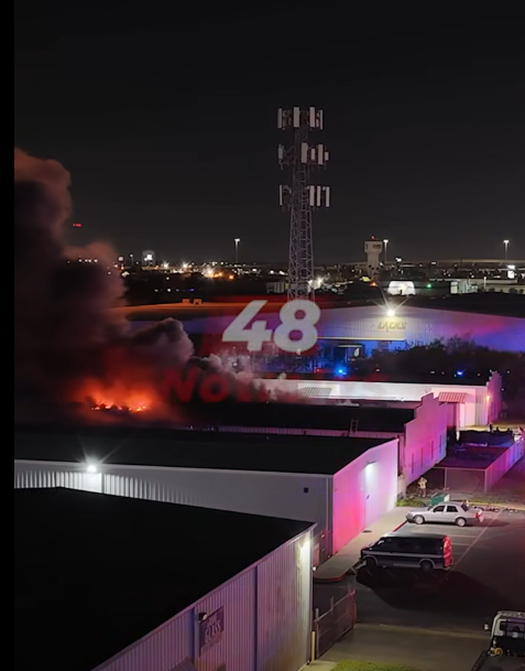 Bomberos combaten incendio en Pharr; un bombero fue hospitalizado por deshidratación