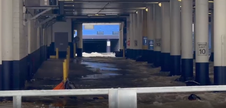 Inundaciones amenazan el Strip tras lluvias intensas en Las Vegas