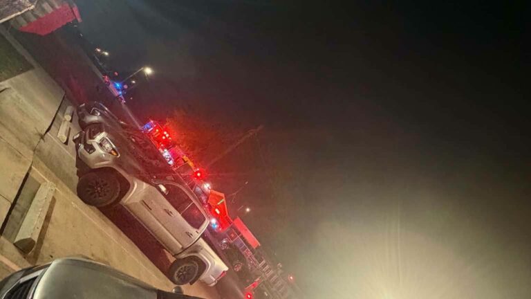 Bomberos controlan incendio estructural en La Villa; no se reportaron personas lesionadas